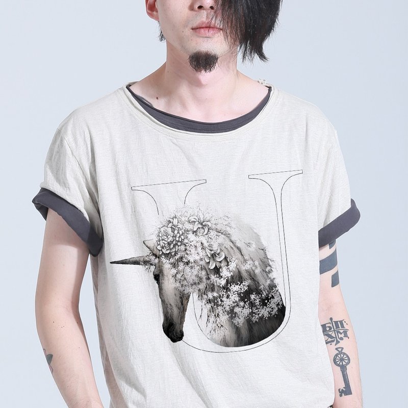 Unicorn 独角兽 手绘字母T - 男装上衣/T 恤 - 棉．麻 