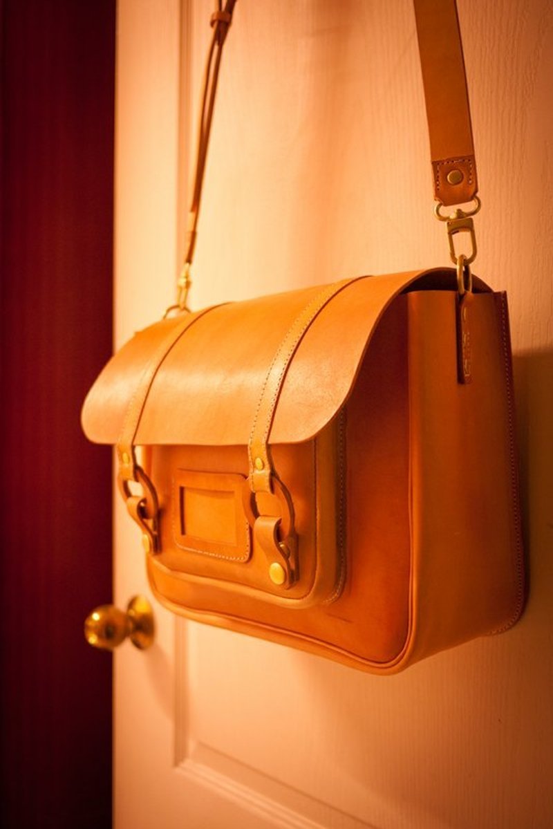 Dreamstation 皮革鞄研所，植鞣革大书包，纯手工制作!!侧背包，公事包!笔电包!促销价~~ - 其他 - 真皮 橘色