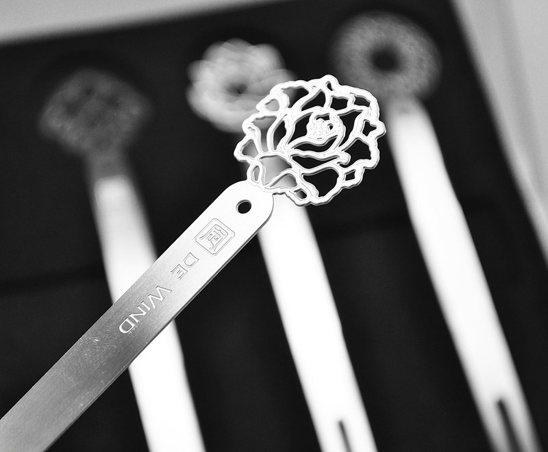 文创用品 / 定风阁水果叉 / 不锈钢 / 水果叉 - 餐刀/叉/匙组合 - 不锈钢 灰色