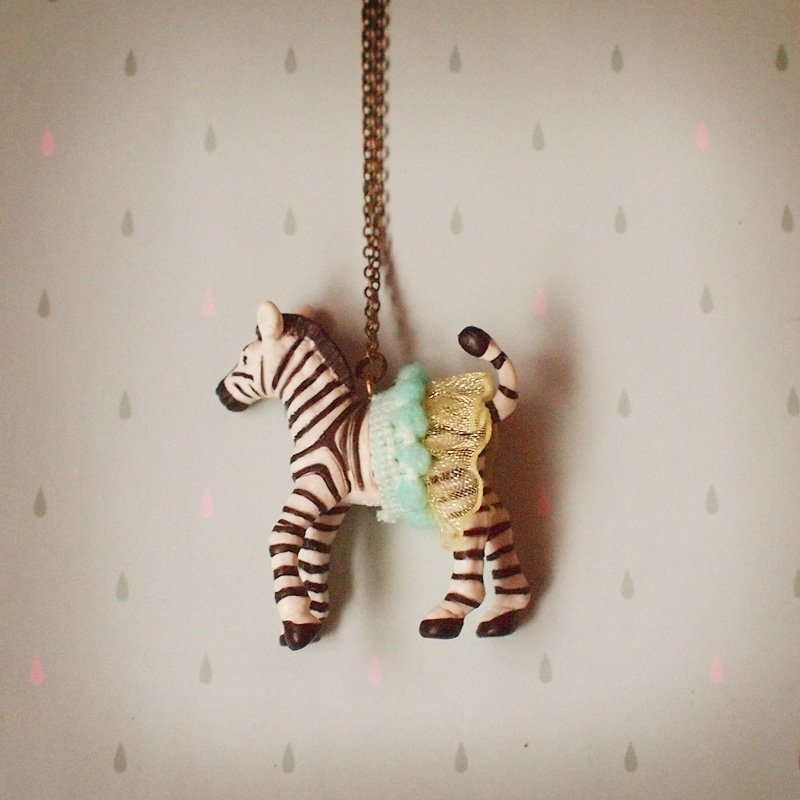 华丽的冒险 – 完美小姐款 项链 - 项链 - 塑料 白色