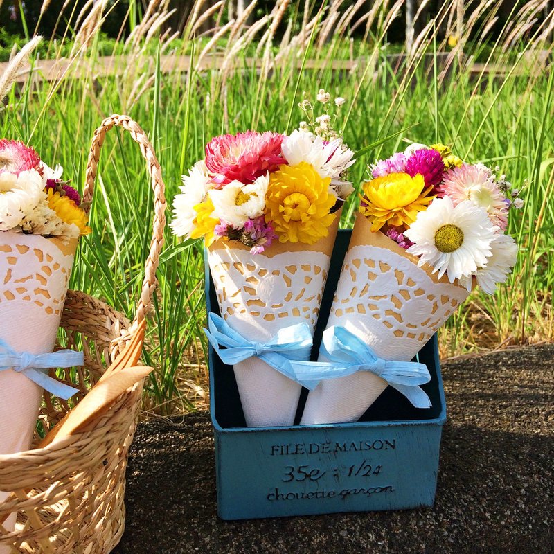 【芒果雪酪─甜筒干燥花】干燥花 婚礼小物 生日礼物 探房礼 外拍 婚摄 自助婚纱 小花束 - 植栽/盆栽 - 其他材质 