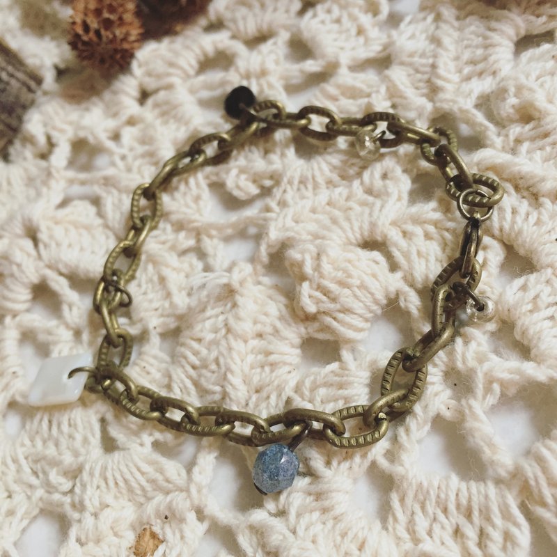 雾蓝贝白铜链 - 手链/手环 - 其他金属 咖啡色