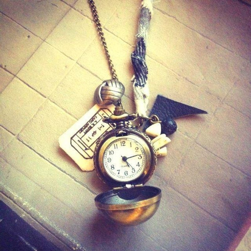 ﹉karbitrary﹉ ▲ ---Φ--- 英伦复古怀表项炼   情人节 礼品 - 项链 - 其他金属 黑色