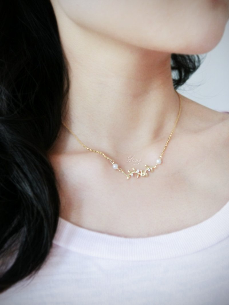 ❖Fang❖【藤蔓玫瑰菓】珍珠锁骨链 项链 - 项链 - 宝石 金色