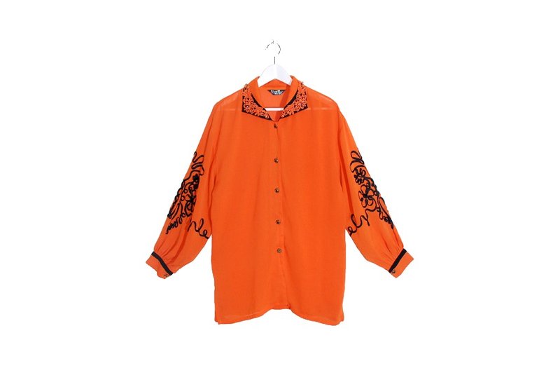 {:::Giraffe 长颈鹿人:::}_古着衬衫华丽领口袖子刺绣宝石 - 女装衬衫 - 其他材质 橘色