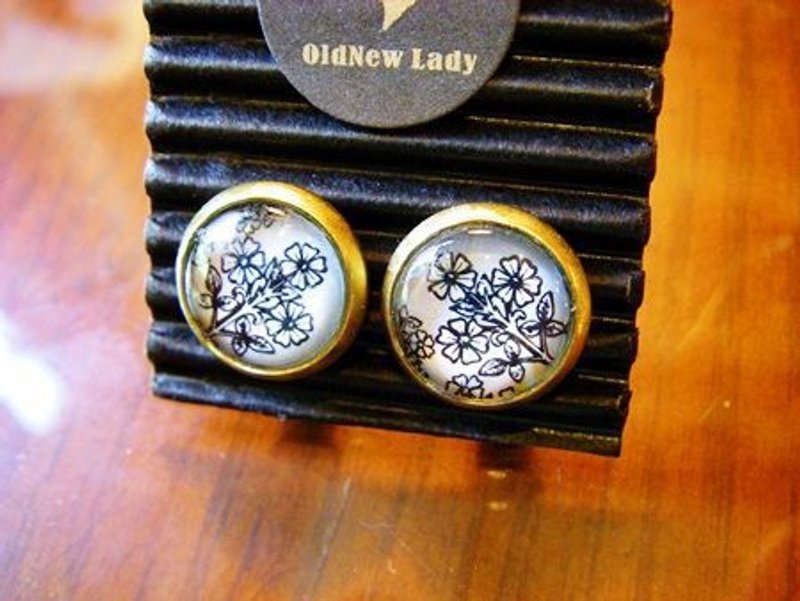 OldNew Lady-小圆形耳环。普普几何风【几何花卉】蓝色款 - 耳环/耳夹 - 玻璃 