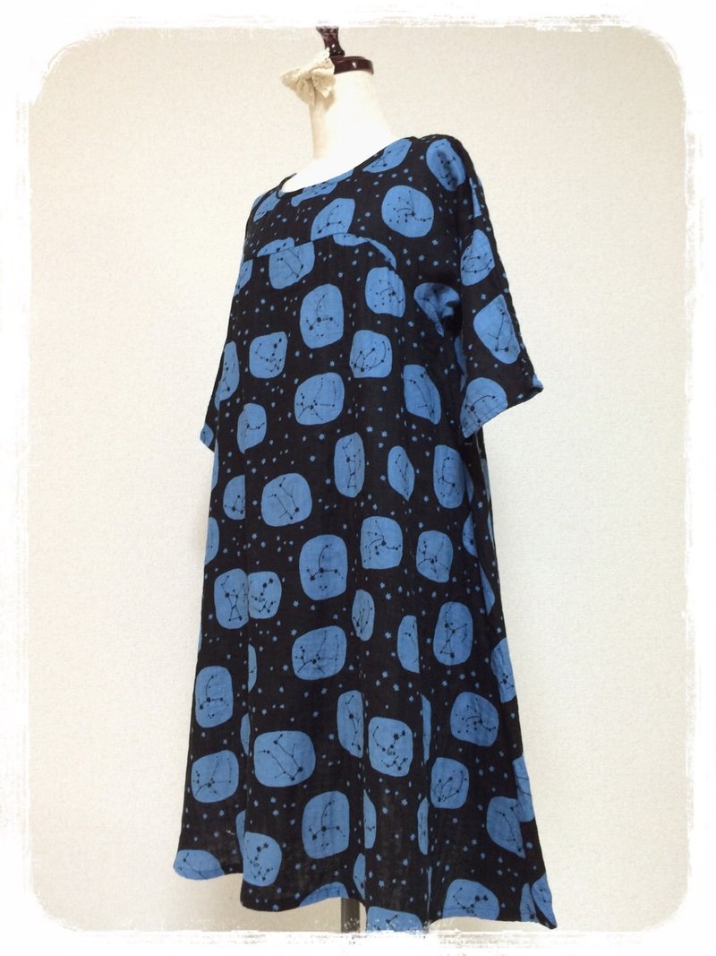 Constellation of One Piece: soft double gauze: Black - 洋装/连衣裙 - 其他材质 黑色