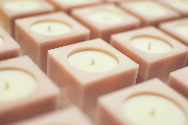 香草精油 大豆蜡烛-甜睡薰衣紫 - 蜡烛/烛台 - 蜡 紫色