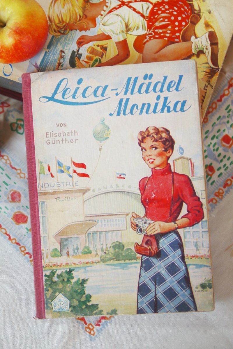 古童书 {Vintage · 复古} - 摆饰 - 纸 多色