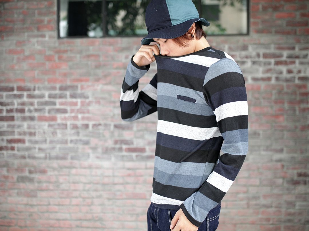 OMAKE缤纷条纹长袖T-SHIRT （剩黑灰条纹） - 男装针织衫/毛衣 - 其他材质 多色