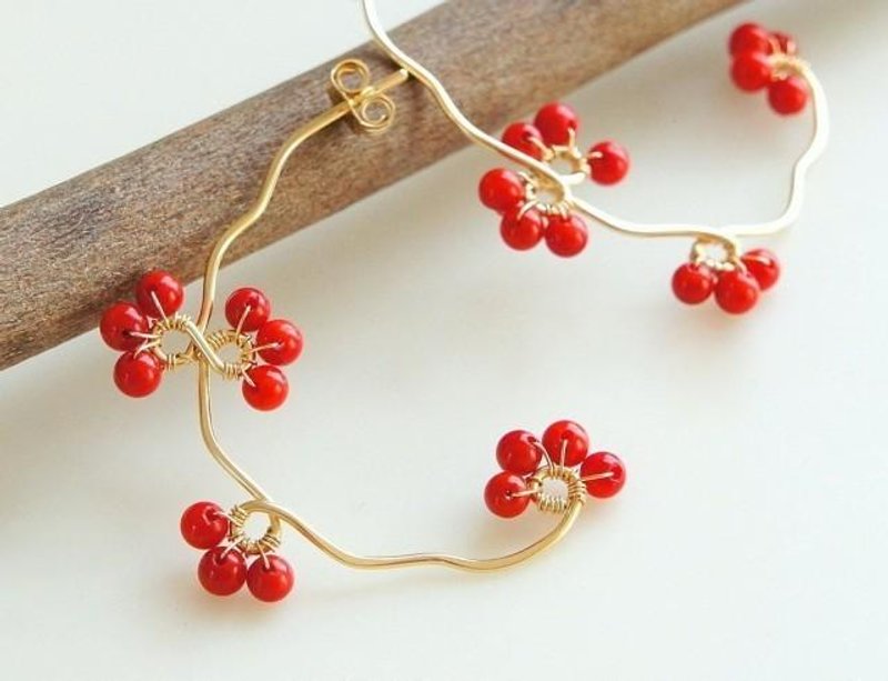Red coral red berry earrings 14KGF - 耳环/耳夹 - 其他金属 