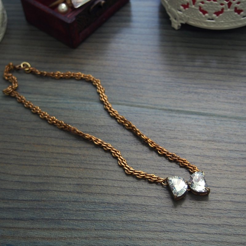 华丽庞克/蝴蝶-黄铜 - 项链 - 其他金属 