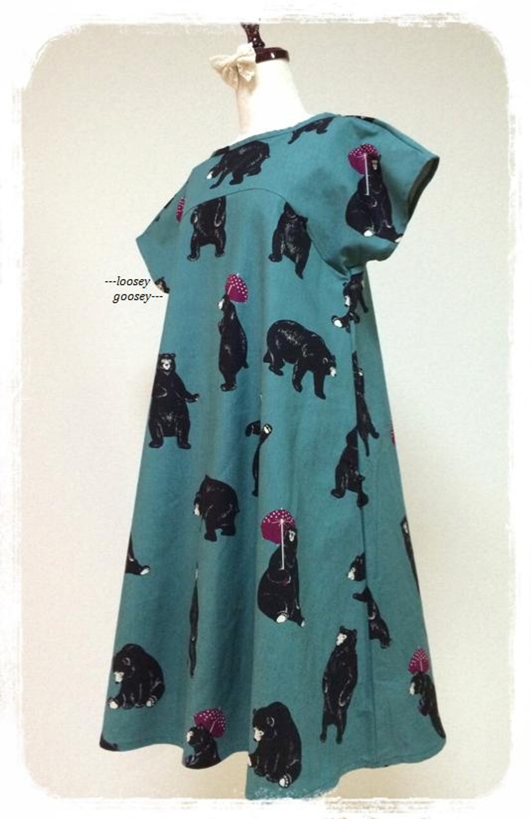 Umbrella and outing: Bear flare dress: Leaf Green - 洋装/连衣裙 - 棉 