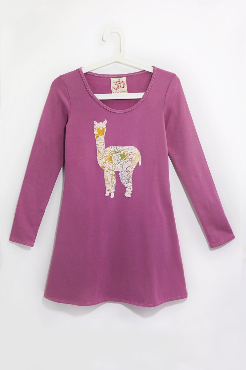 手感内刷毛长版上衣 / 旅行T - 秘鲁羊驼 / 草泥马(仅存一件) - 女装 T 恤 - 棉．麻 粉红色