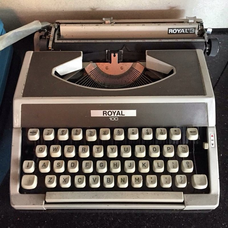 日本制 早期打字机 Royal 摆饰/拍照道具/复古 - 摆饰 - 其他金属 灰色