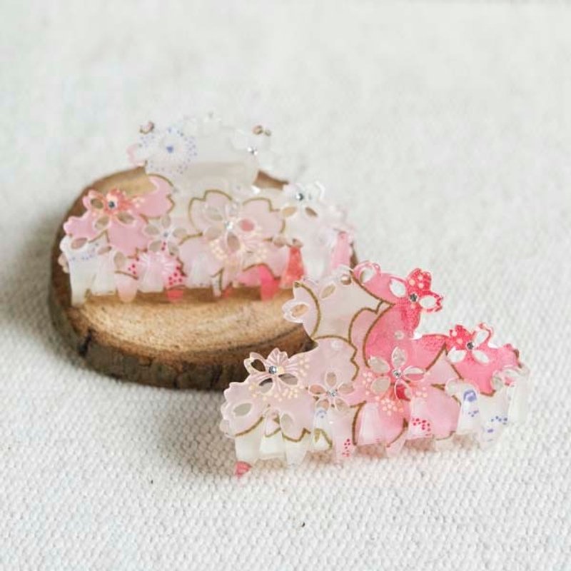 樱柔,6.5cm鲨鱼夹,抓夹,发夹-白 - 发饰 - 压克力 白色