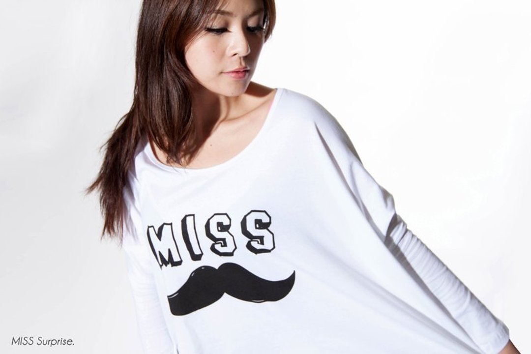 Miss Surprise / 胡子小姐 斗篷式 罩衫 白色 T恤 - 女装 T 恤 - 其他材质 白色