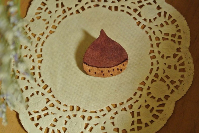 【 T - C 】 复古 皮革 别针 胸针 - 胸针 - 其他材质 