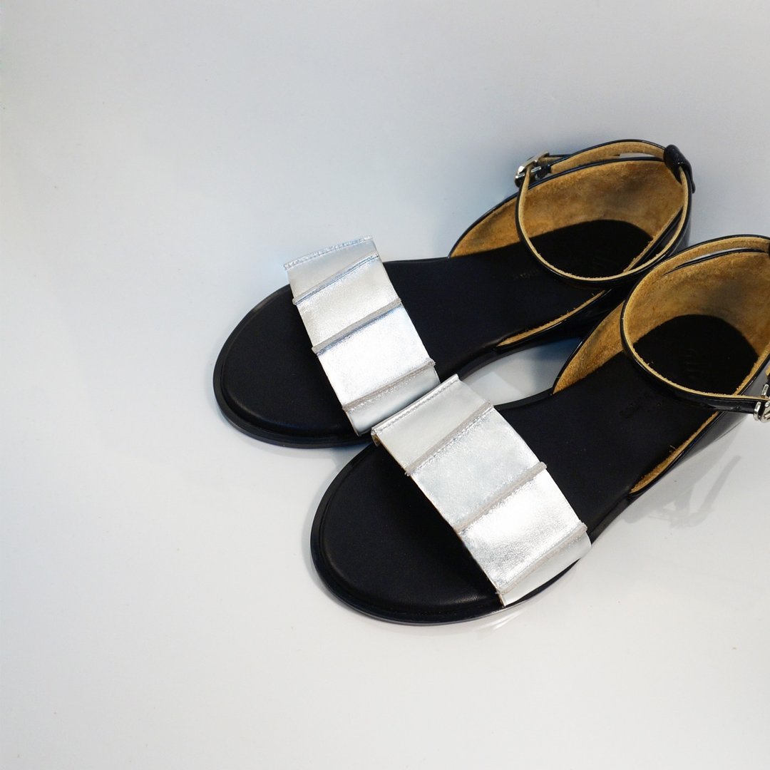Silver- Metallic Sandals - 男女凉鞋 - 真皮 黑色