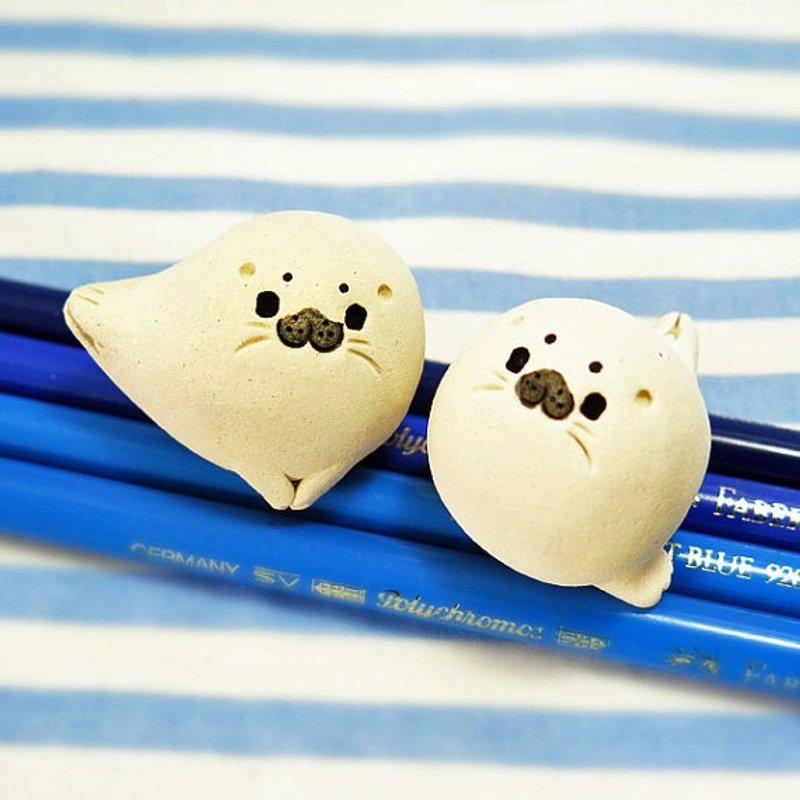 Seals figurines of Ceramics "The small seals balls" - 摆饰 - 其他材质 白色