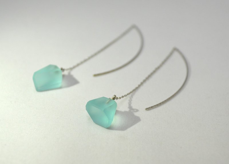 Glass shard pierced Minto - 耳环/耳夹 - 玻璃 绿色