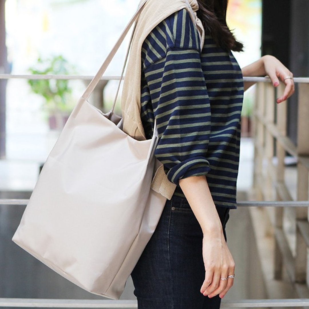 牛一水佘 ithinkso 韩国 NEAT BAG-classy 侧背包 肩背包  简约风 - 侧背包/斜挎包 - 其他材质 