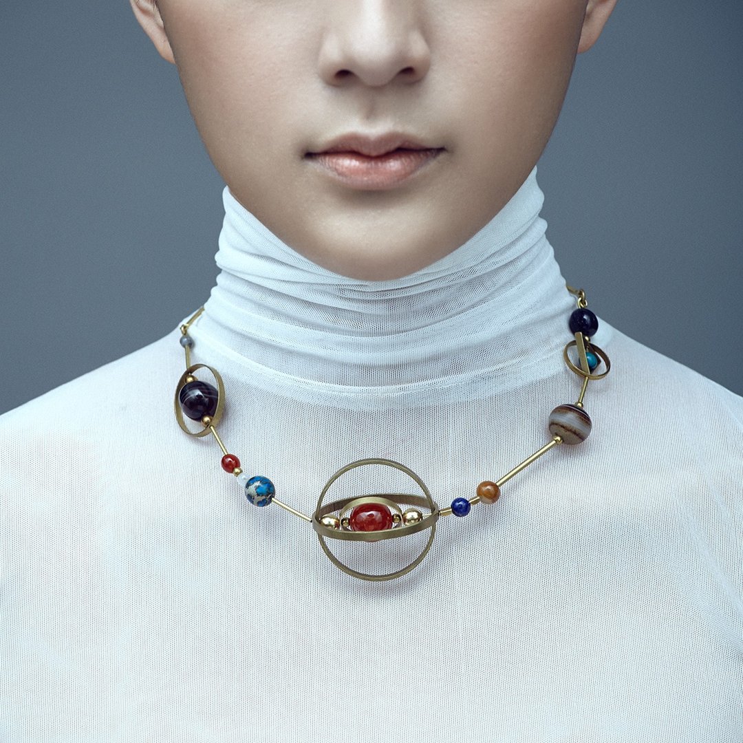 Stardust Concept 太阳系光耀能量项链 - 项链 - 铜/黄铜 