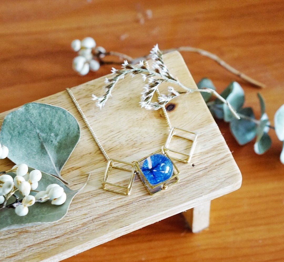 Compound Dreamy Marble Necklace// 蓝绣球铜饰项链 (三颗) - 项链 - 其他金属 