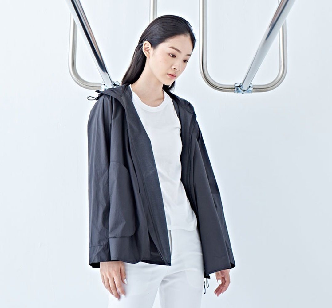 CA Arc Jacket 伞状连帽上蜡风衣 - 女装西装外套/风衣 - 棉 黑色