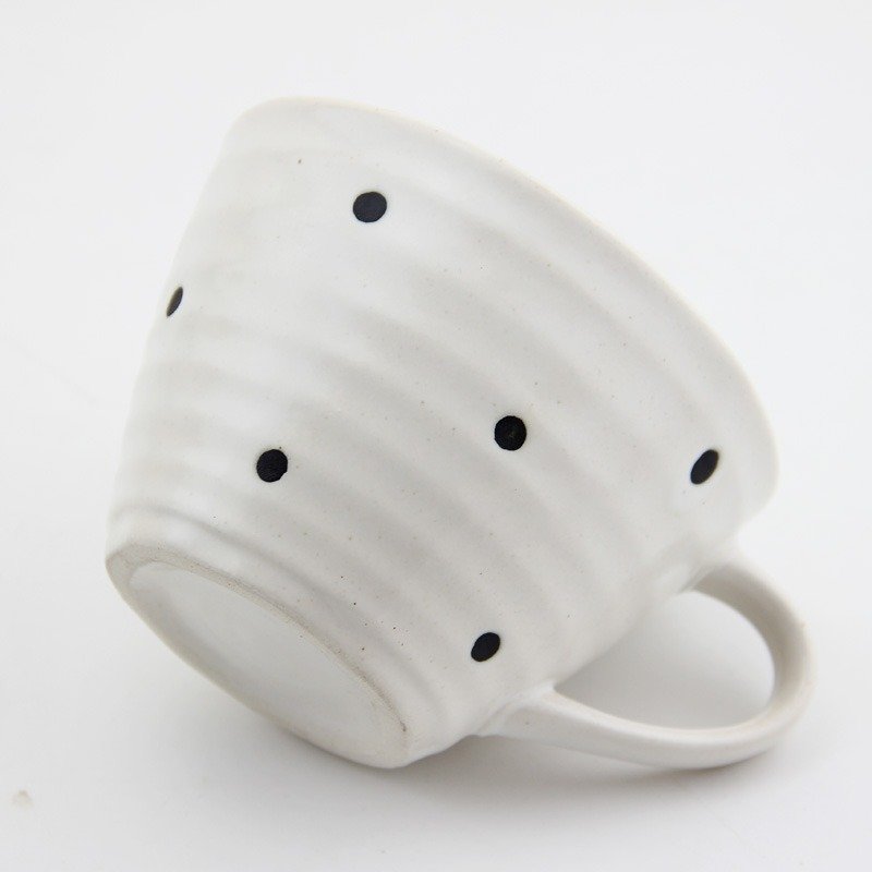 日本制=水玉马克杯，最温暖的礼物 - 咖啡杯/马克杯 - 其他材质 白色