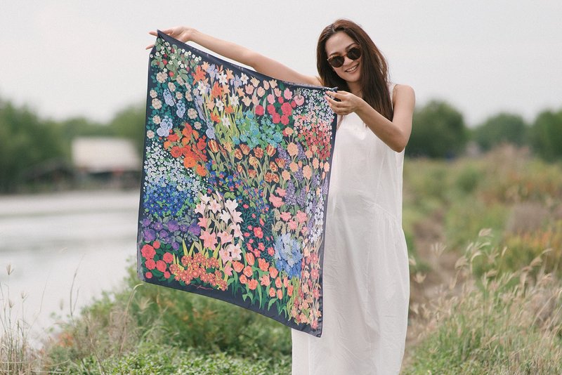 Keukenhof Scarf 花园手工围巾/丝巾 - 黑色 - 丝巾 - 其他材质 黑色