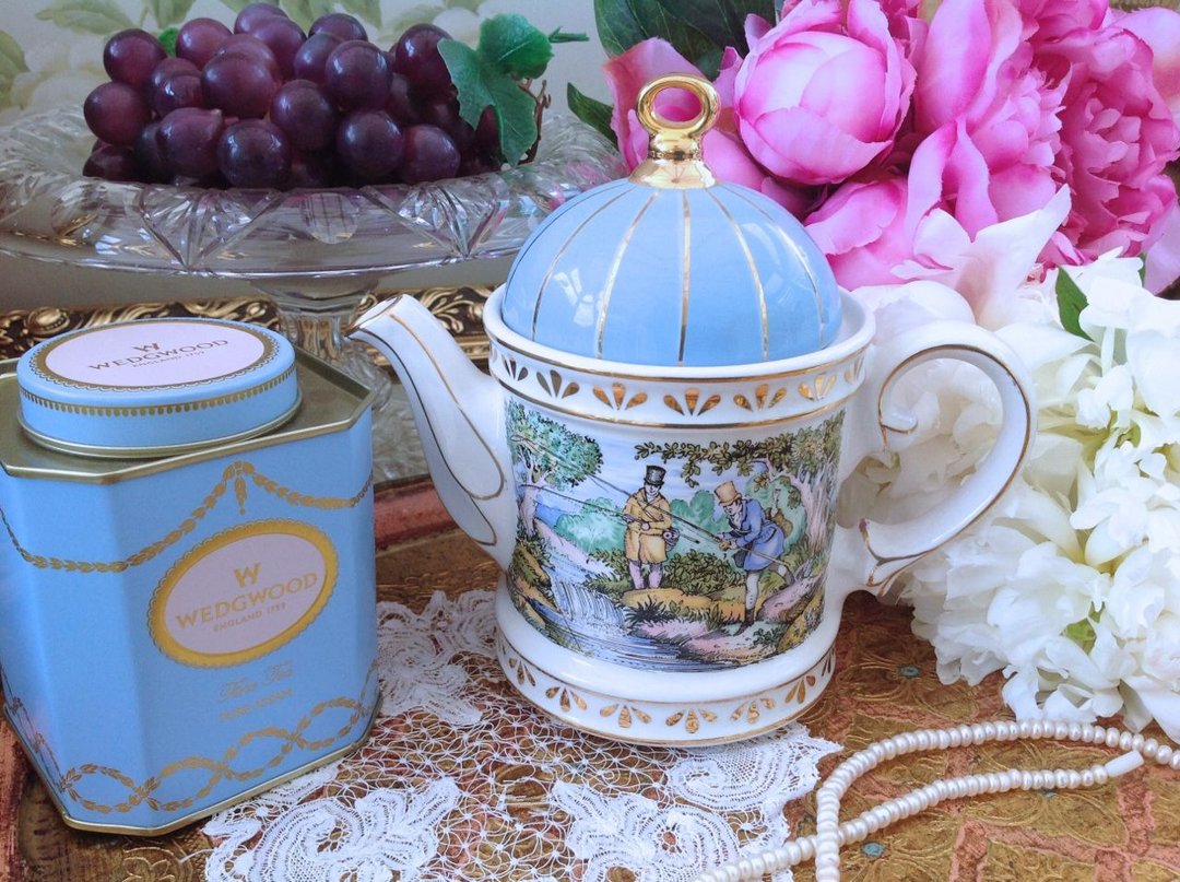 ♥安妮疯古物♥vintage 复古 古董英国骨瓷 英国制 Sadler 粉蓝色打猎花茶壶~ 欢乐下午茶系列,可爱 - 茶具/茶杯 - 其他材质 蓝色