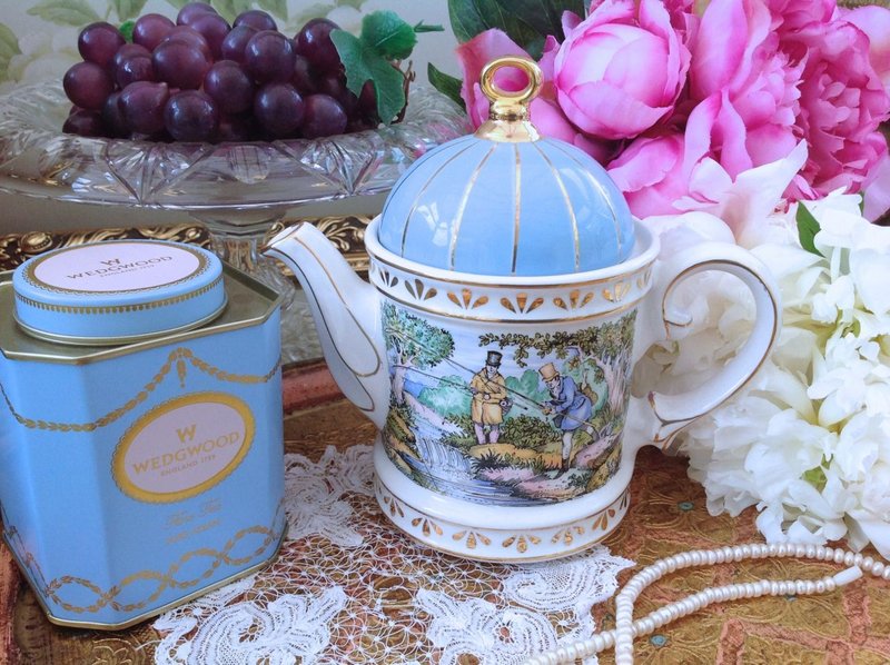 ♥安妮疯古物♥vintage 复古 古董英国骨瓷 英国制 Sadler 粉蓝色打猎花茶壶~ 欢乐下午茶系列,可爱 - 茶具/茶杯 - 其他材质 蓝色