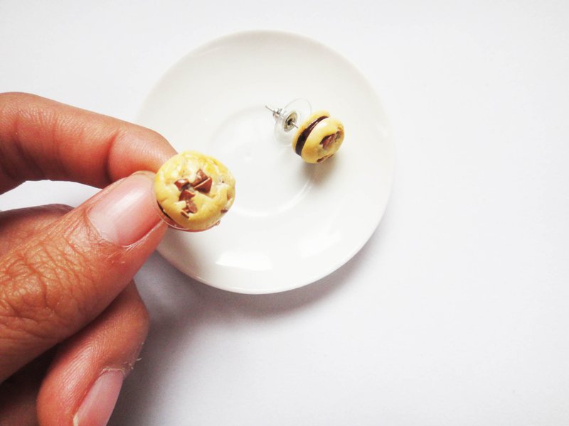 曲奇巧克力口味小耳环 - 耳环/耳夹 - 粘土 