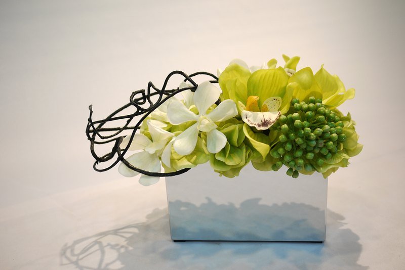 【人造花艺】绿东亚兰+不锈钢盆花饰<小> - 植栽/盆栽 - 其他材质 