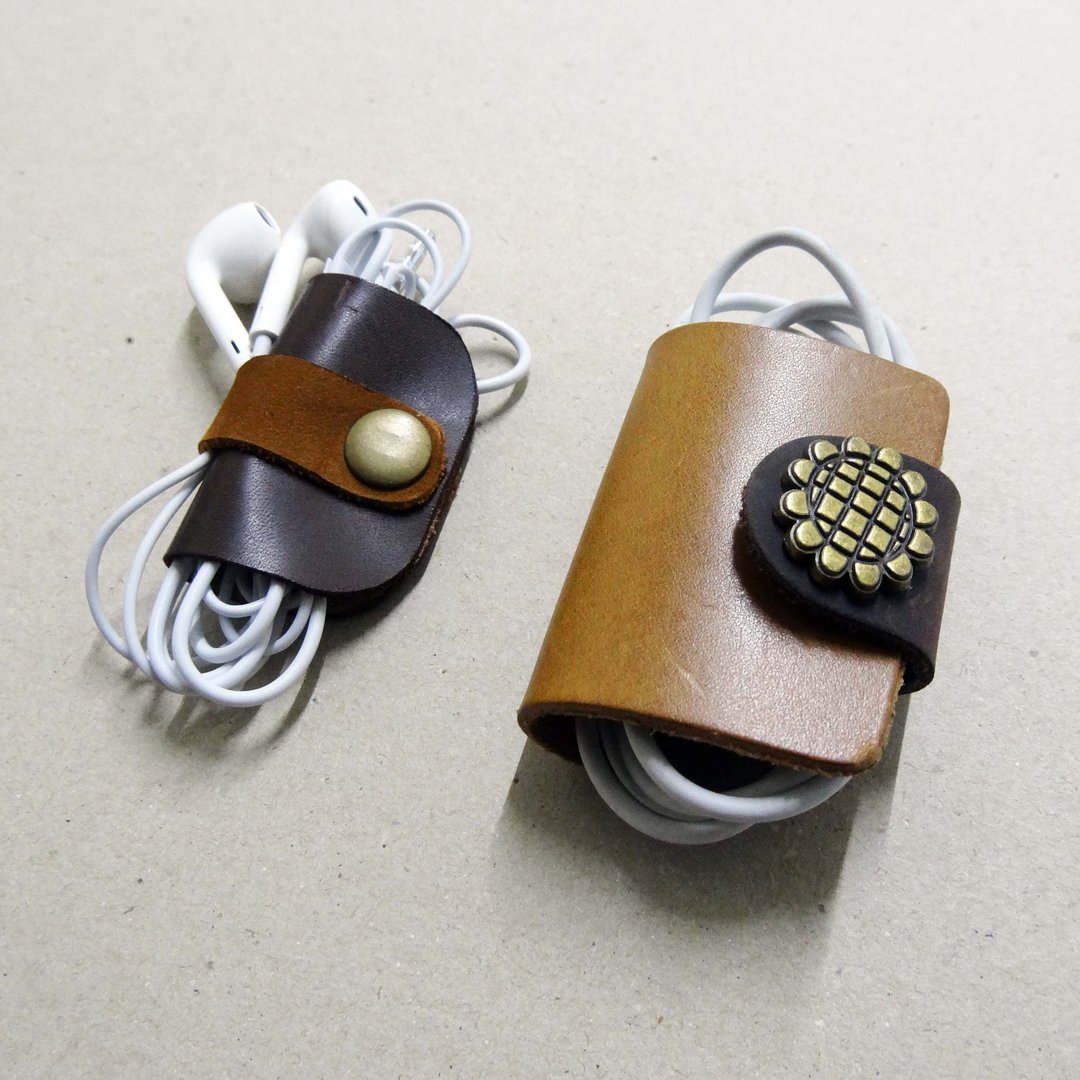 Dual 正常人 - USB+耳机集线器 - 棕/深咖 - 卷线器/电线收纳 - 真皮 咖啡色