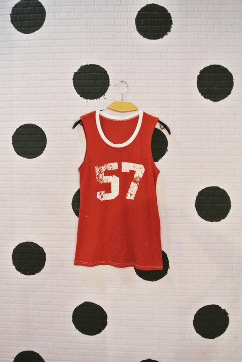 简单就好．运动女孩背心 - 女装背心 - 其他材质 红色