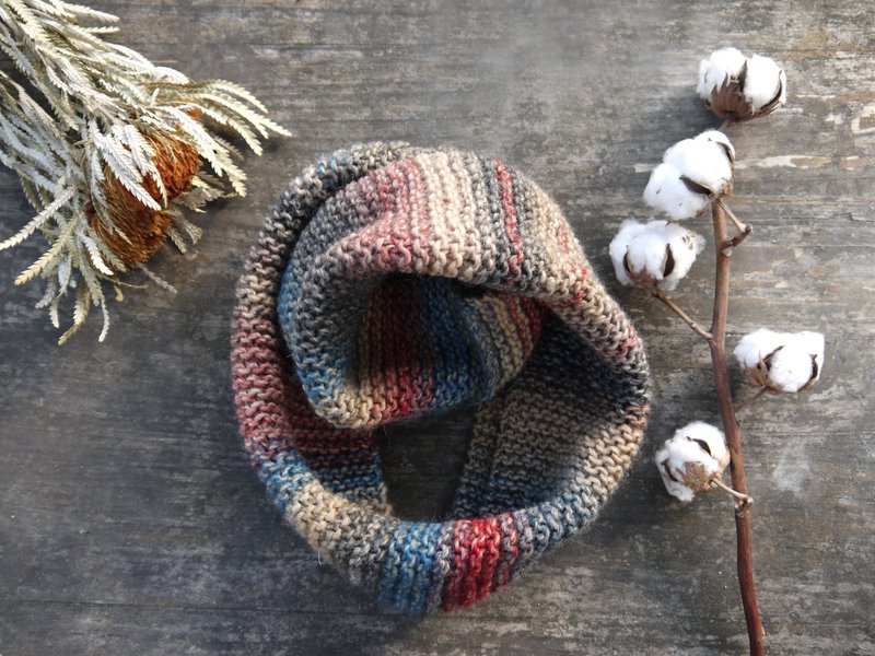 阿母100%的手作帽-围脖-民俗风渐层-新年/礼物 - 围巾/披肩 - 其他材质 多色