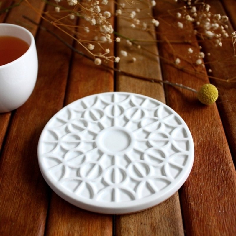 decoramics窗花杯垫-Chartres Cathedral Rose - 杯垫 - 其他材质 白色