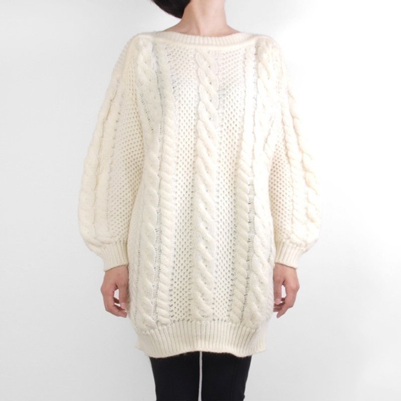 │moderato│奶油缇花特殊版型针织古着毛衣洋装/复古女孩.伦敦男孩.文艺青年.个性男朋友 - 女装针织衫/毛衣 - 其他材质 白色