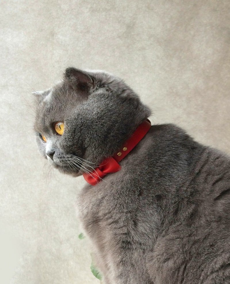 Zemoneni 全手作色 红色 宠物项圈 配饰 猫猫狗狗 领结 猫圈圈 - 项圈/牵绳 - 真皮 红色