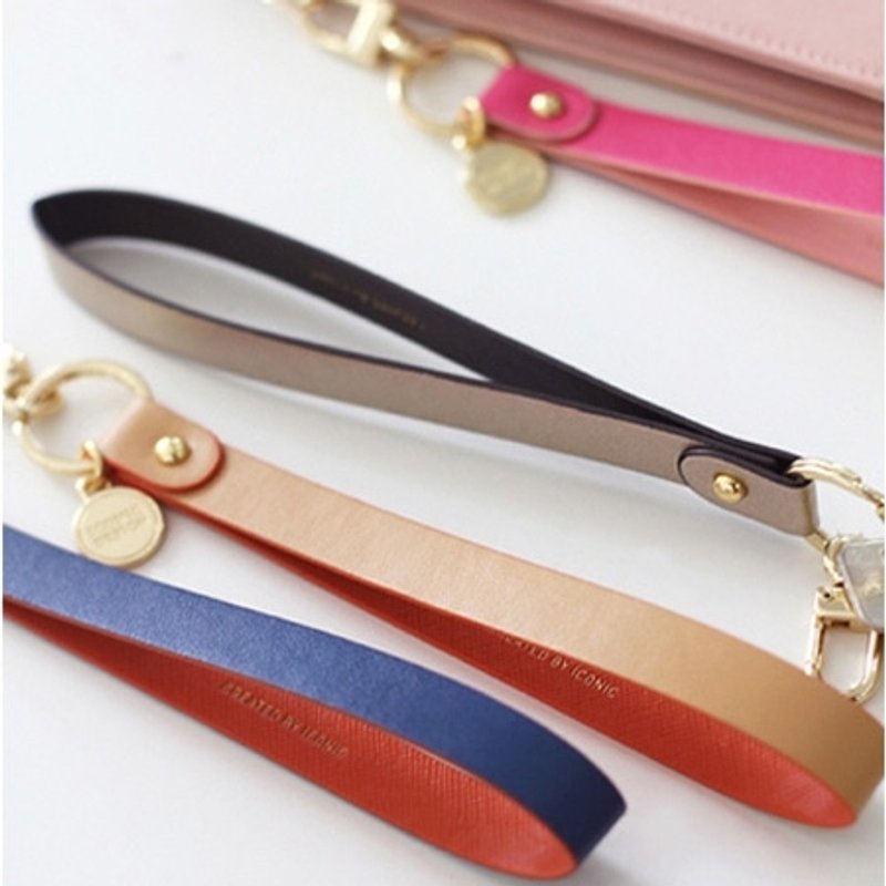 Dessin x Iconic-都市悠游皮革相机腕带-经典驼色,ICO98623 - 吊饰 - 其他材质 橘色