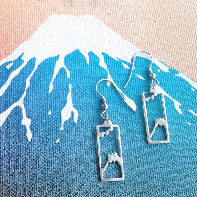 Earrings: Silver 950 Mt.Fuji design - 耳环/耳夹 - 其他金属 灰色