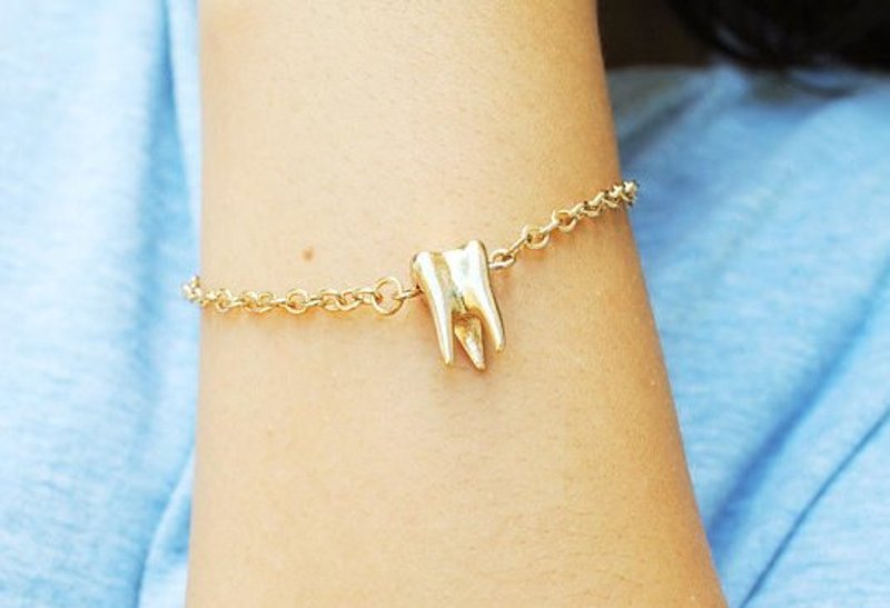 简约小物✳一颗牙✳sweet tooth金色手炼 - 手链/手环 - 其他金属 金色
