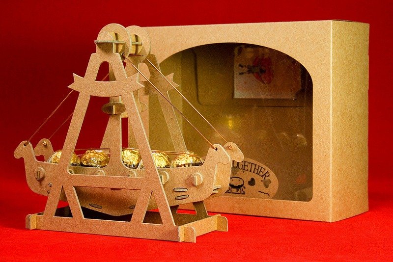 [巧克力游乐园] 金莎摇摇船礼盒(含金莎款) / 情人节 圣诞节 毕业礼品 生日礼物 交换礼物首选 - 巧克力 - 纸 