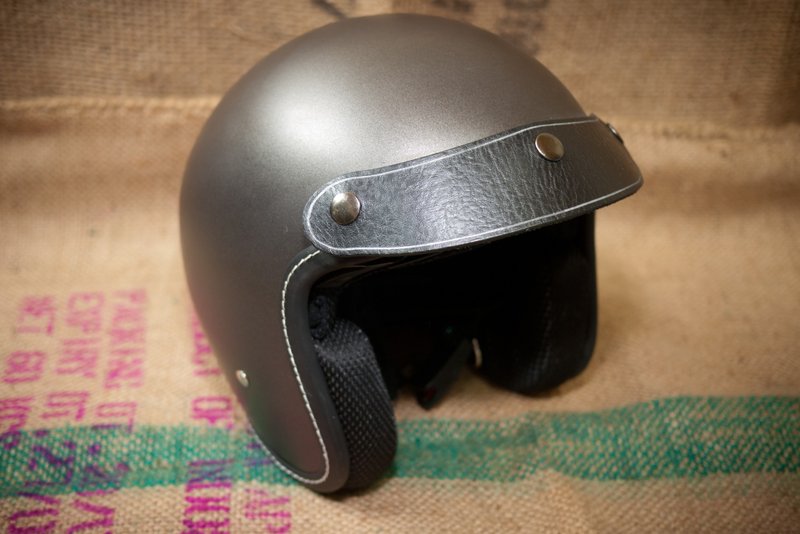 Dreamstation 皮革鞄研所，手工真皮安全帽帽檐。 - 其他 - 真皮 黑色