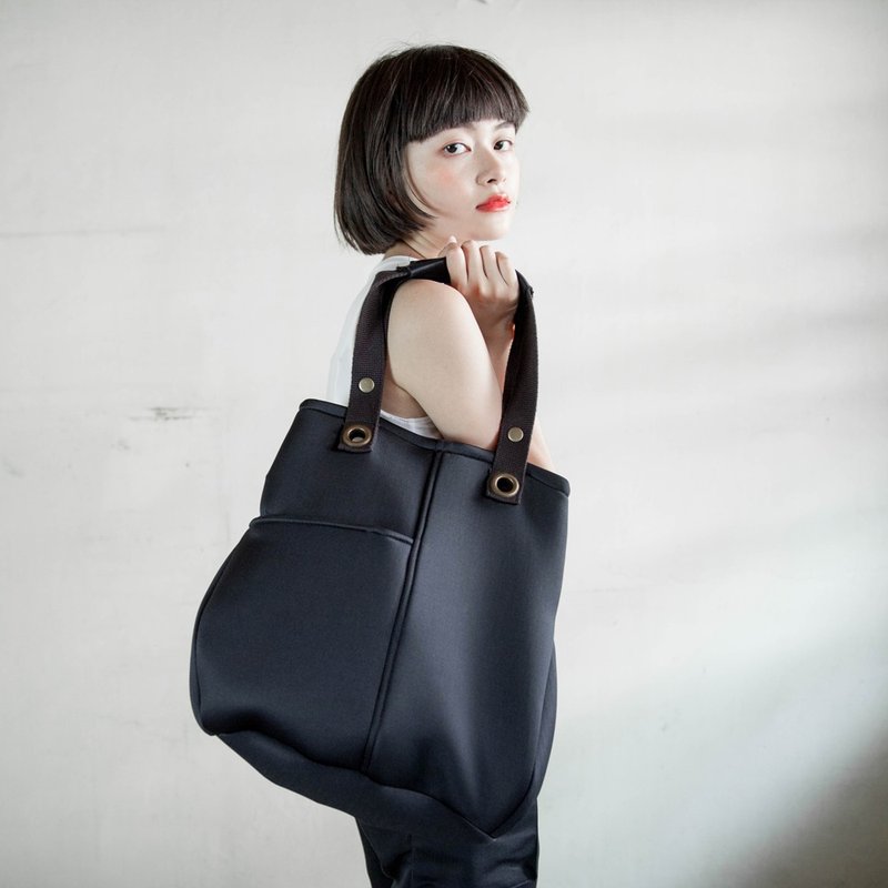 SUMI Air 艾尔太空棉包_5SB907_黑 - 侧背包/斜挎包 - 棉．麻 黑色