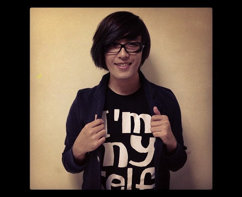 | I'm MySelf (沉稳黑) | 男XL - 女装 T 恤 - 棉．麻 黑色