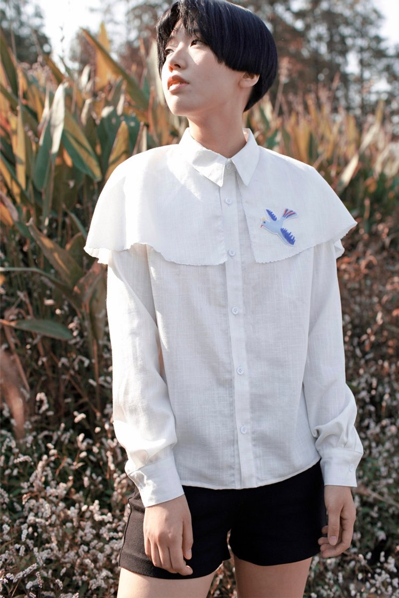 BUDU不渡原创设计 白色复古小斗篷长袖衬衣 - 女装衬衫 - 棉．麻 白色