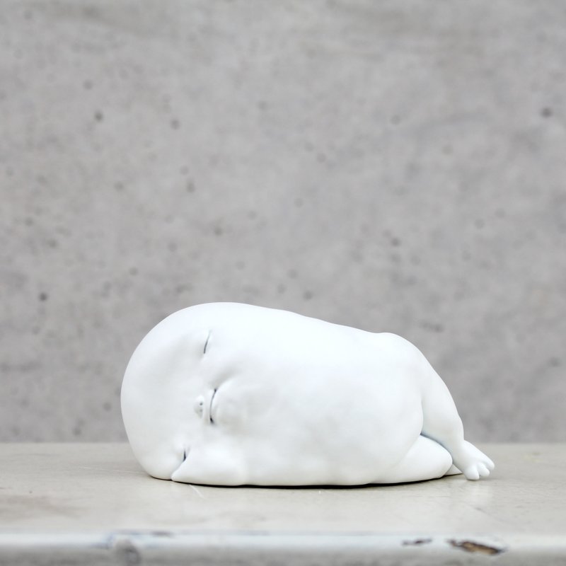 KONETA h 桌饰 摆饰 - 玩偶/公仔 - 塑料 白色